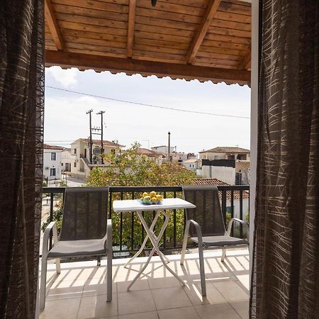 Tsimiklis Apartments Finikounta Luaran gambar