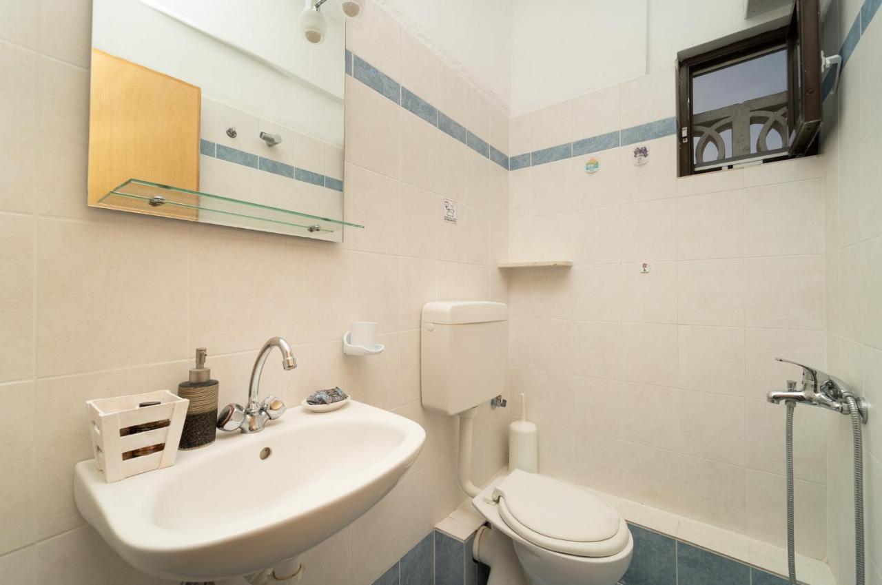 Tsimiklis Apartments Finikounta Luaran gambar