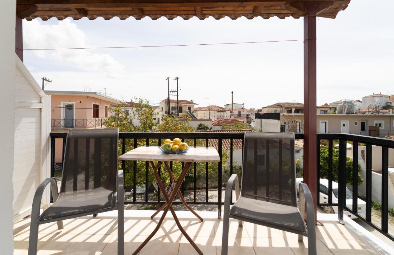 Tsimiklis Apartments Finikounta Luaran gambar