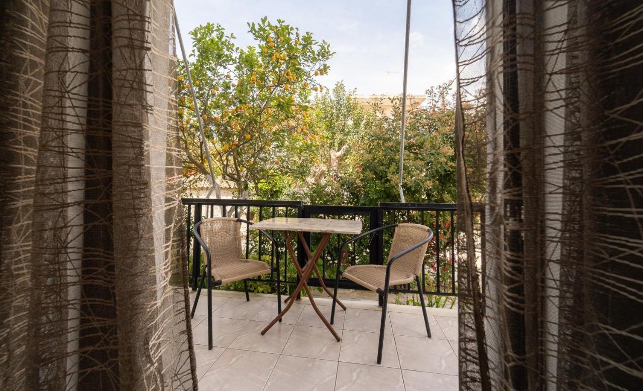Tsimiklis Apartments Finikounta Luaran gambar