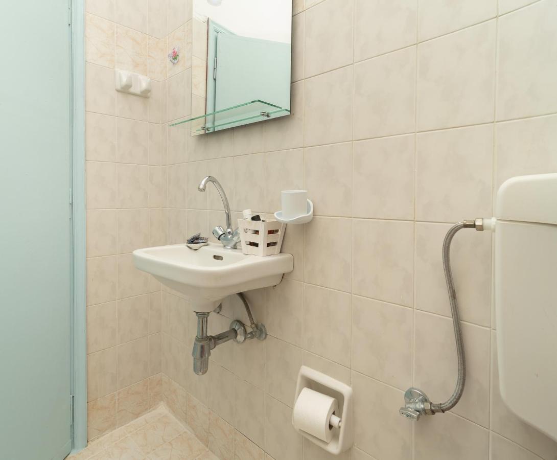 Tsimiklis Apartments Finikounta Luaran gambar