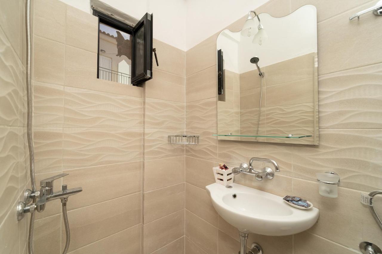 Tsimiklis Apartments Finikounta Luaran gambar