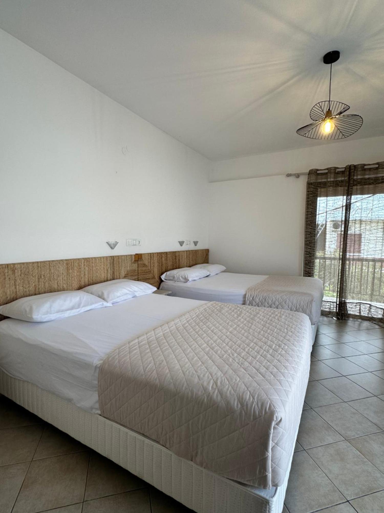 Tsimiklis Apartments Finikounta Luaran gambar